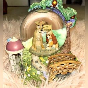 Lady and the Tramp Wet Cement Musical Snow Globe - Bella Notte Disney Light Up